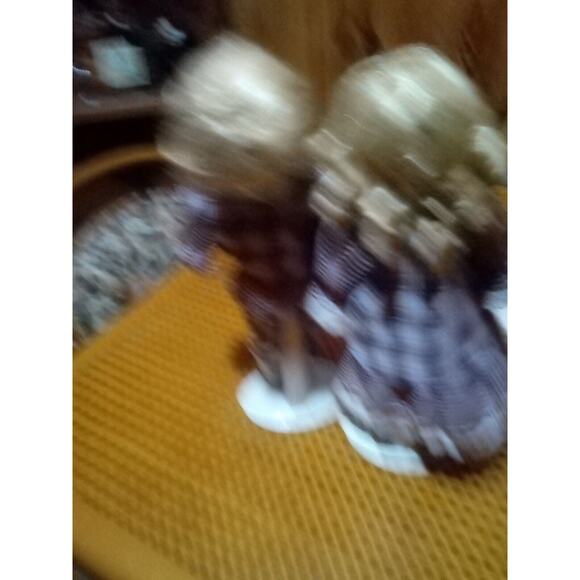 Vtg Cathay Collection Porcelain Boy & Girl Dolls Kissing W/ Stands Maroon Plaid - Picture 6 of 14